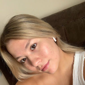 Meet your Posher, Isabela